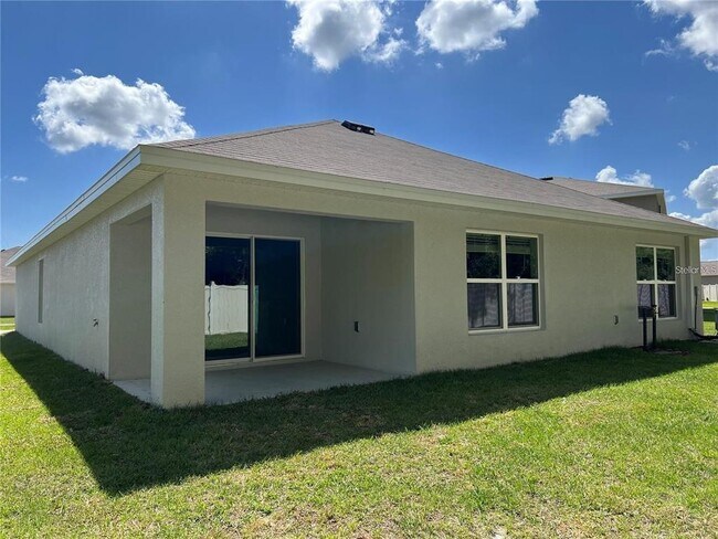 Building Photo - 6581 SE 1st Lp