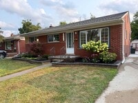 Building Photo - 29215 Badelt St