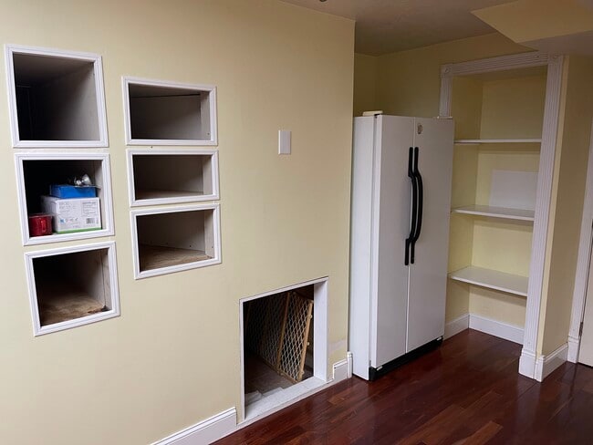 Building Photo - 572 W 6300 S