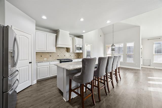 Building Photo - 317 Hawks Dr