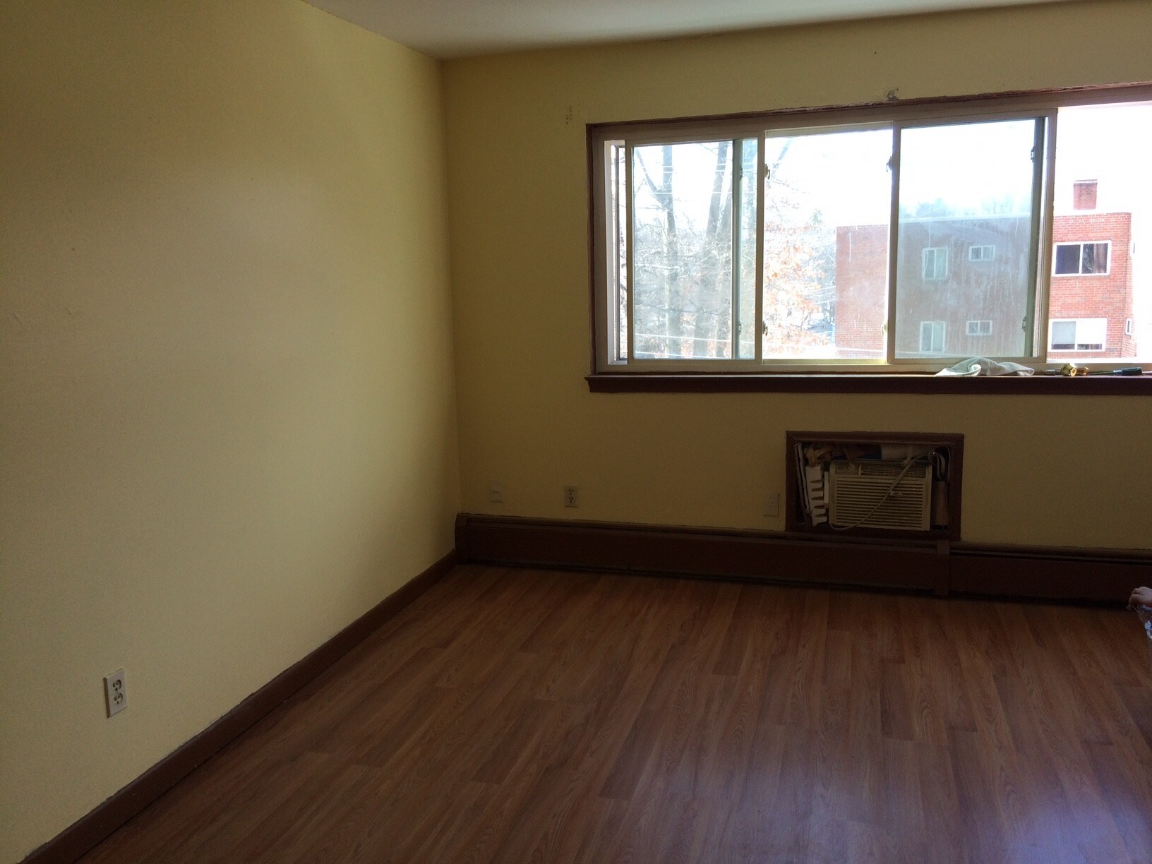 Building Photo - 6 Bell Ct