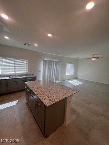 Building Photo - 9994 Cameron St