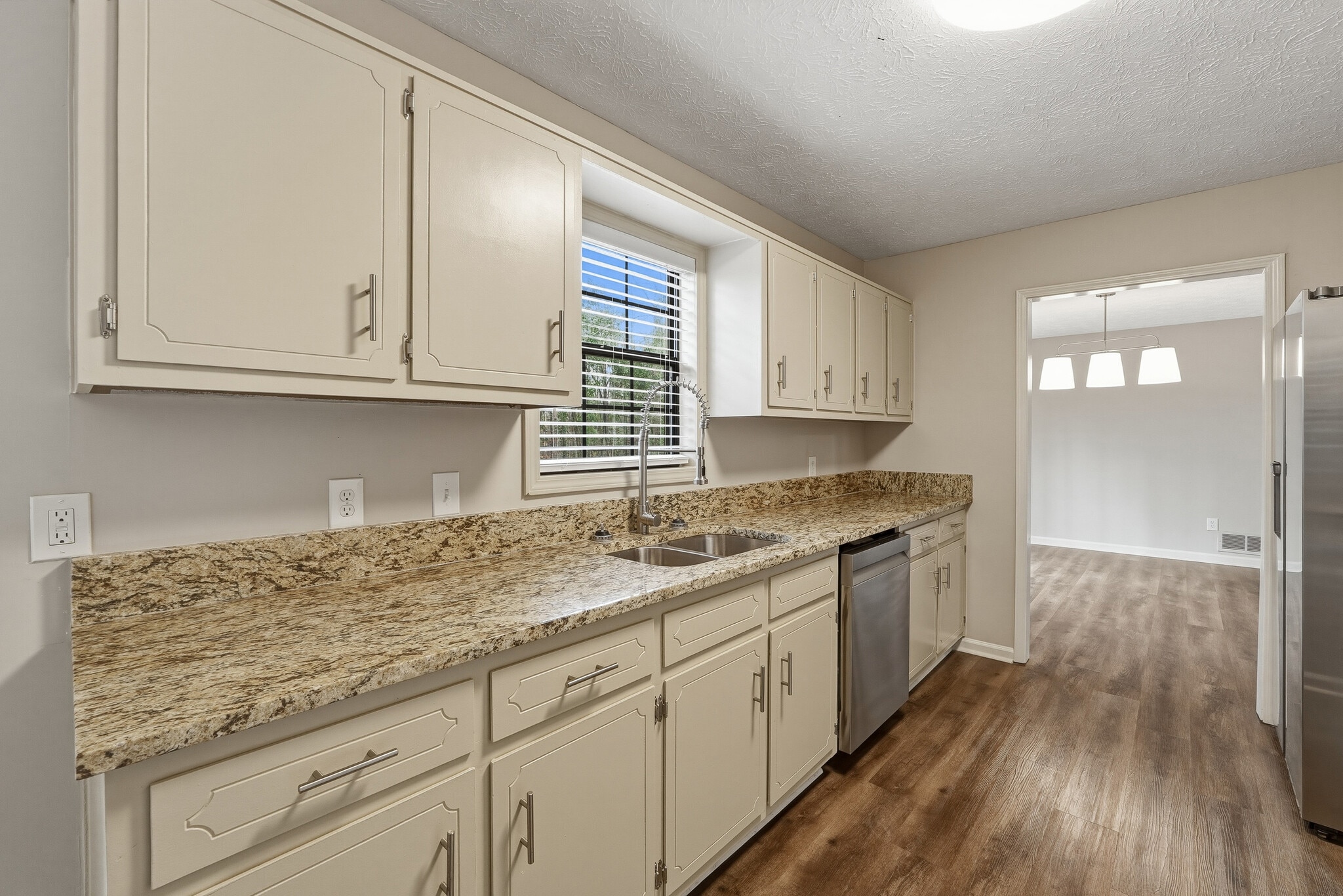 Building Photo - 4357 Marjorie Road Southwest