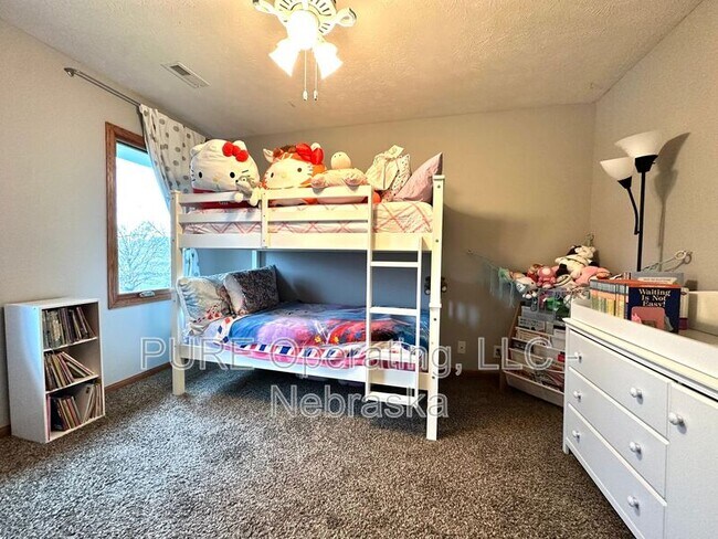 Building Photo - 4909 N 142nd St