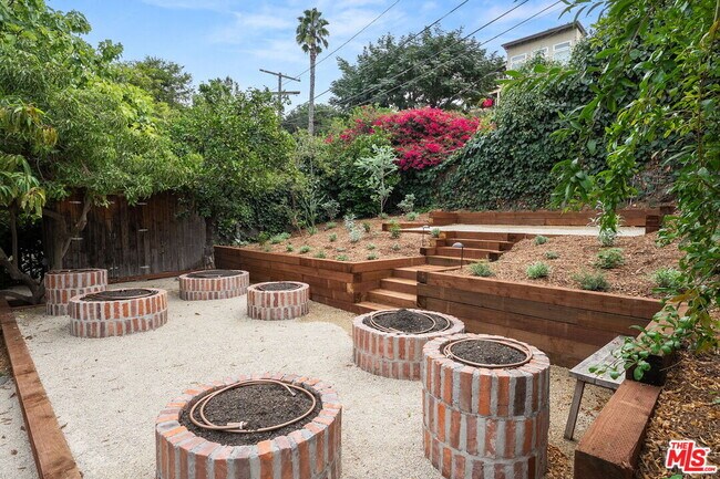 Building Photo - 3942 Scandia Way