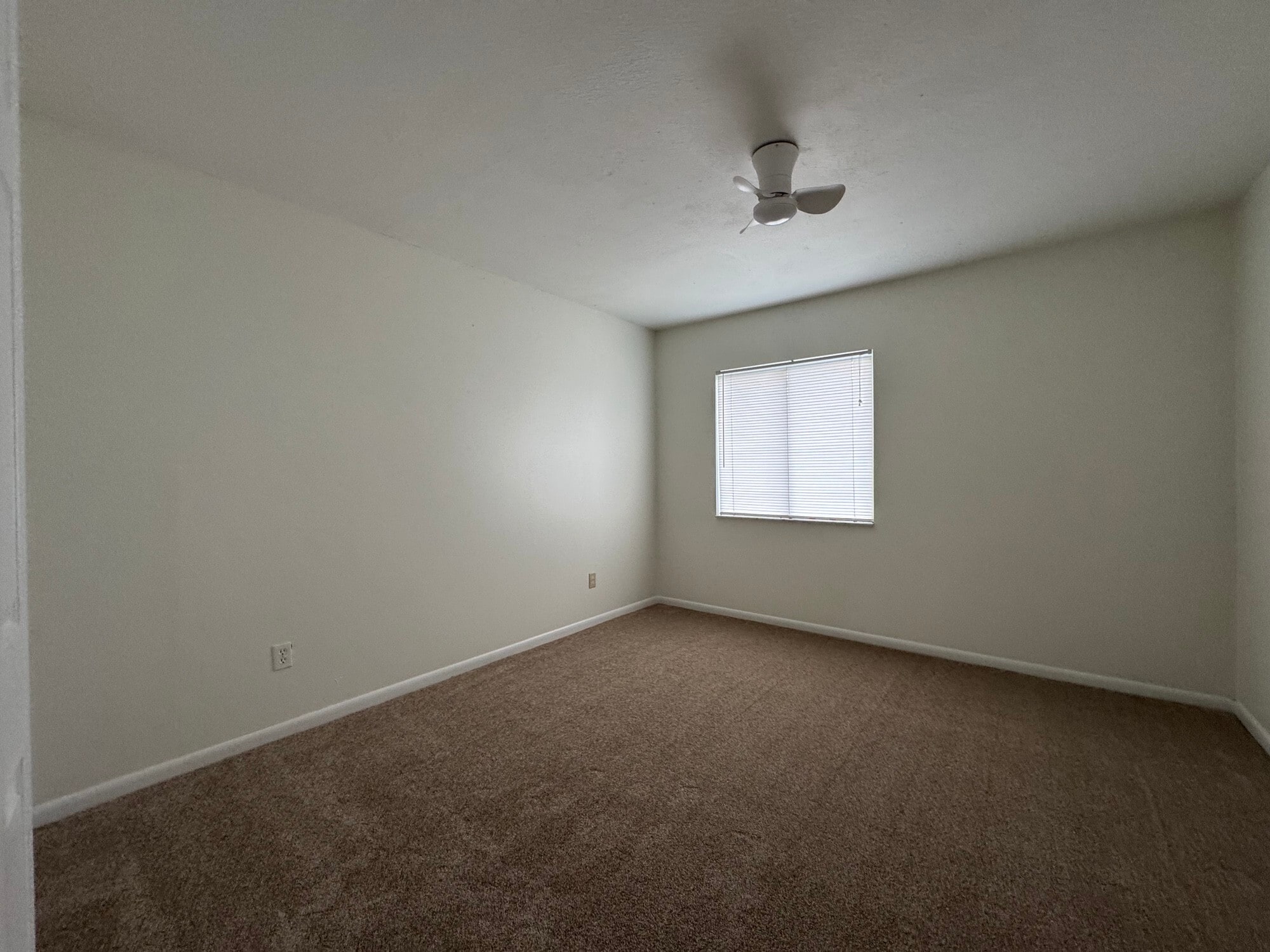 Building Photo - 568 Bahia Cir