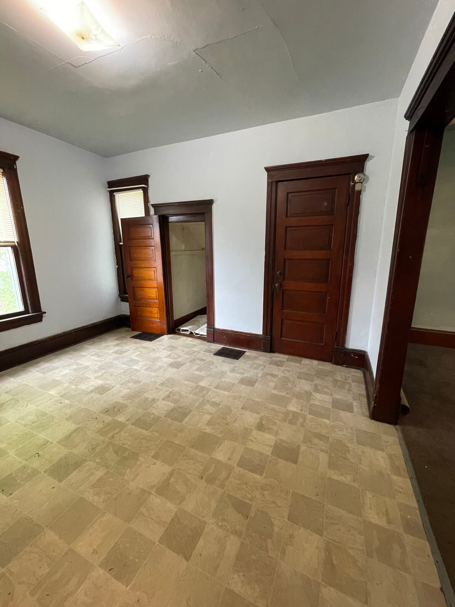 Dinning Room - 750 8th St