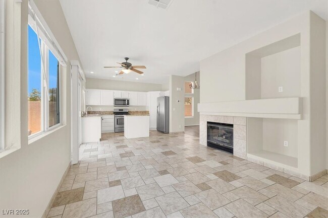 Building Photo - 10256 Copparo Pl