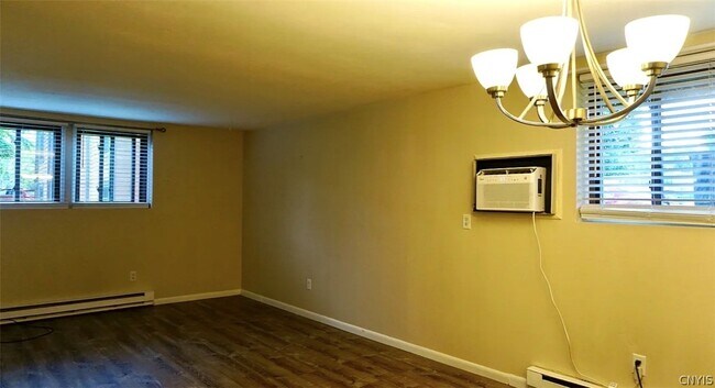 Building Photo - 555 Village Blvd N