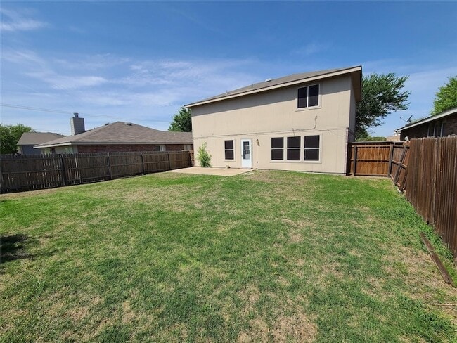 Building Photo - 2502 Cattleman Dr