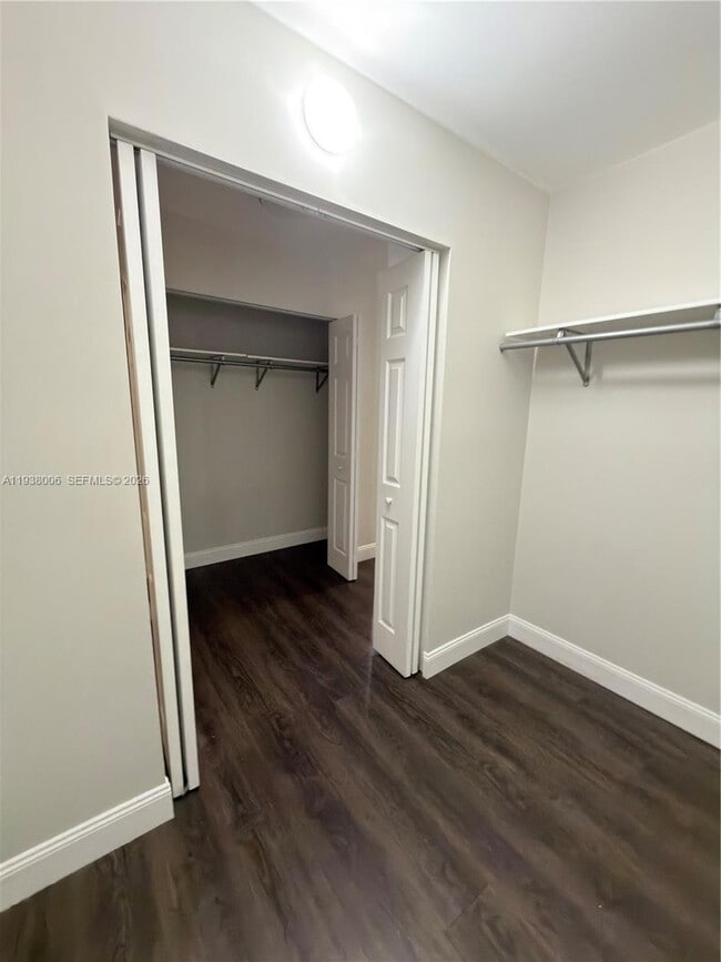 Building Photo - 15400 SW 81st Cir Ln