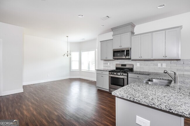 Building Photo - 692 Overlook Gln Dr