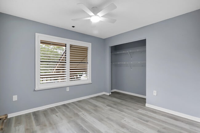 Building Photo - 13105 Belhaven Ct