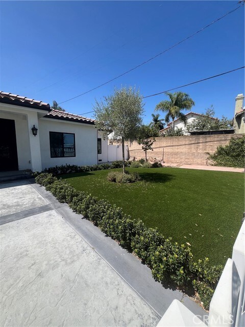 Building Photo - 7274 Century Blvd