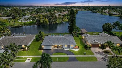 Building Photo - 406 Sailboat Cir