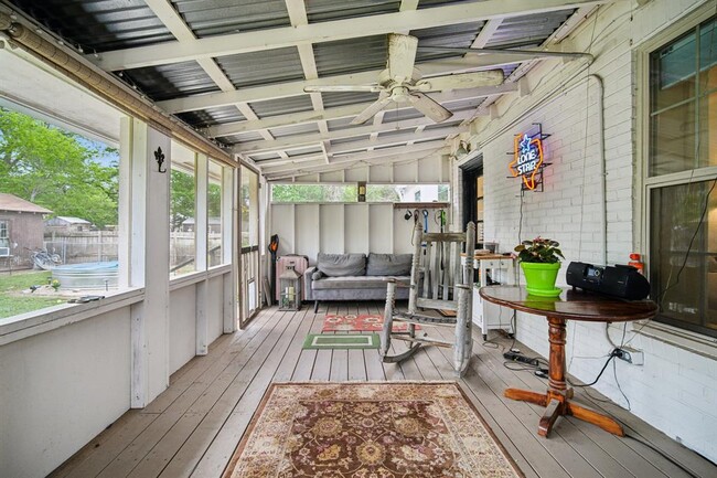 Building Photo - 801 Bishop St