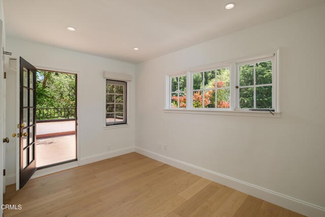 Building Photo - 832 Highland Dr