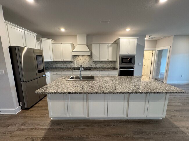 Building Photo - 3533 Sailfish Dr