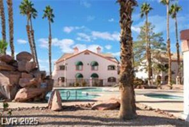 Building Photo - 7570 W Flamingo Rd