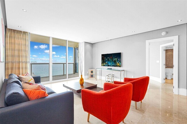 Building Photo - 16699 Collins Ave