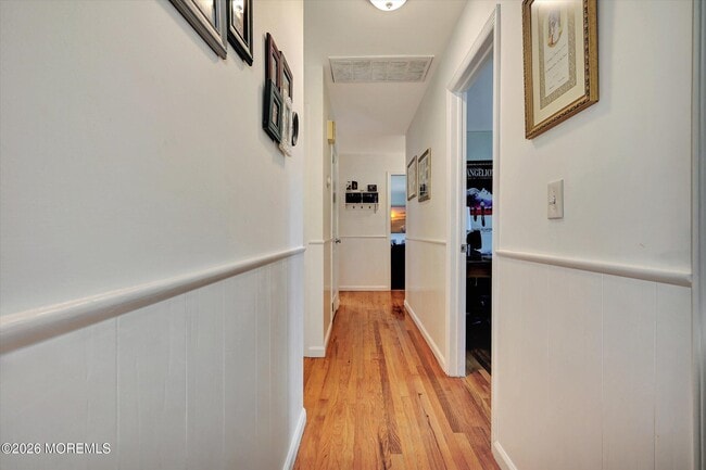 Building Photo - 855 Derry Dr