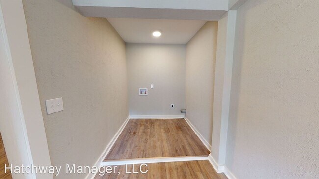 Building Photo - 3 br, 2 bath House - 710 Avalon