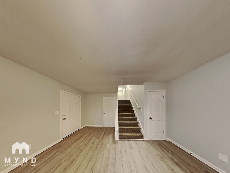 Building Photo - 82 Brenda Ln