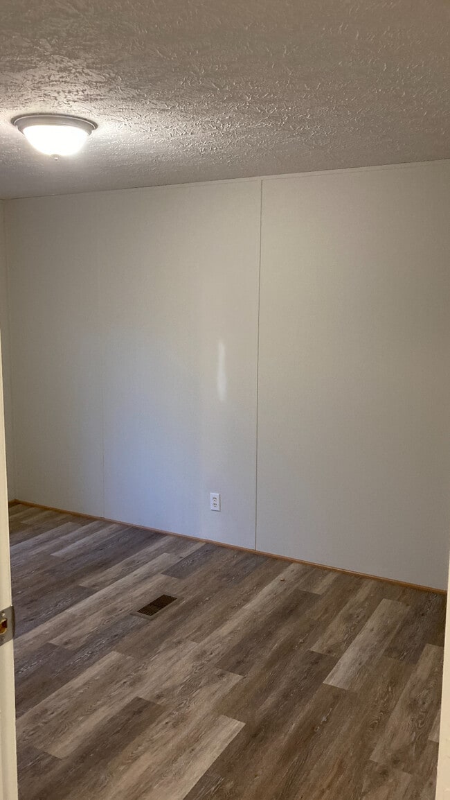 Building Photo - 347 State Rd S