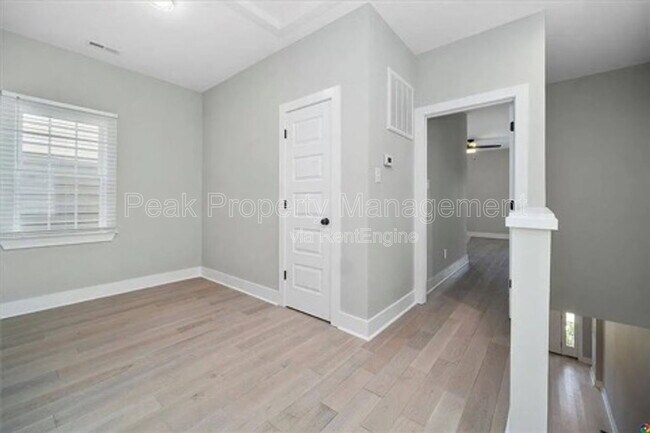 Building Photo - 1203 N 19th St