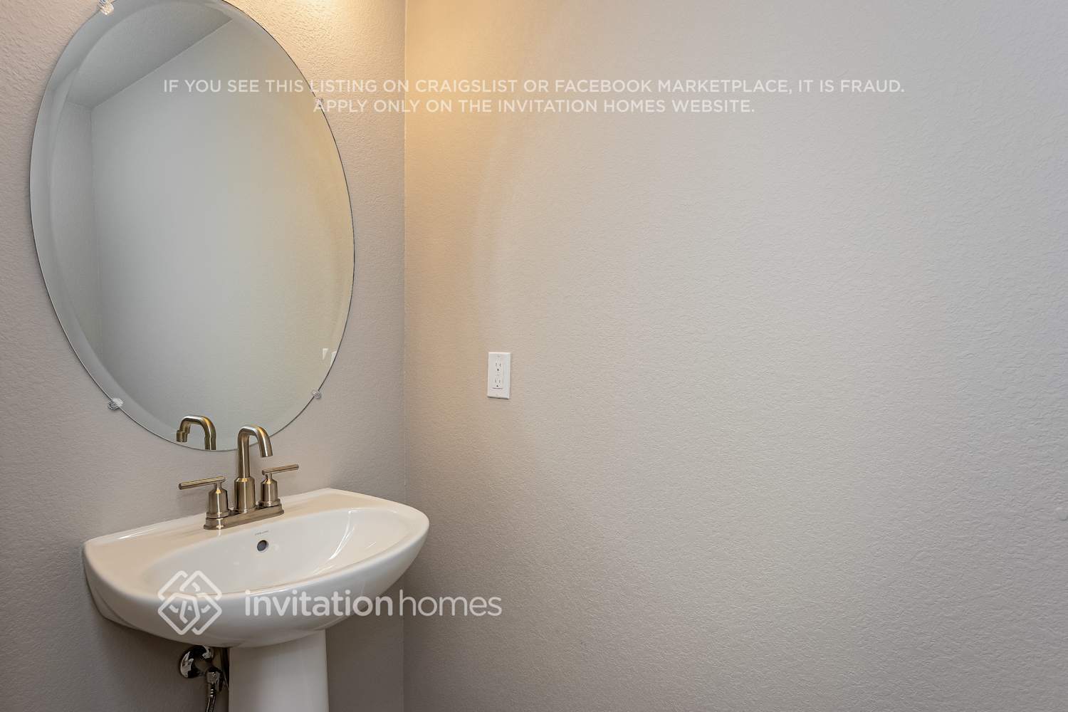 Building Photo - 13603 Arriba Dr