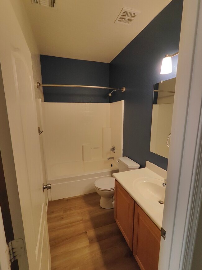 Building Photo - 7417 S 30th Ave