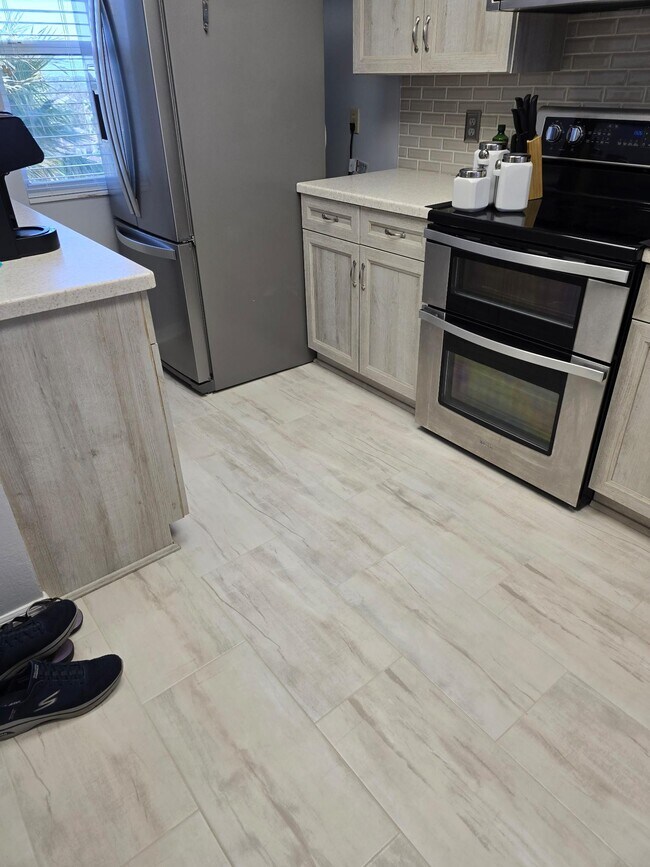 Building Photo - 2320 Terra Ceia Bay Blvd