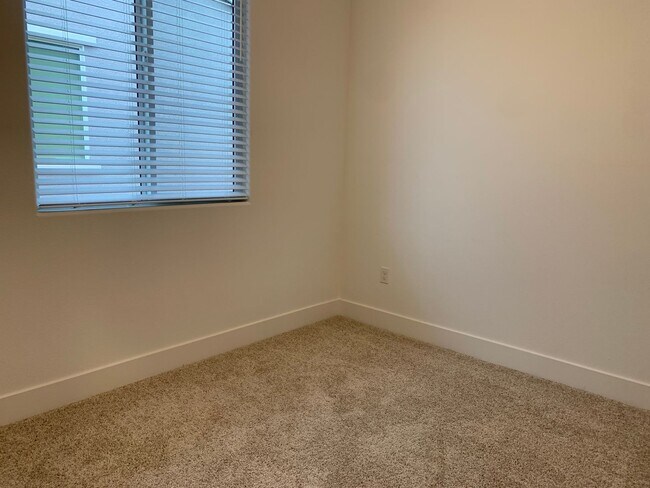 Building Photo - Brand new 3 bedroom home