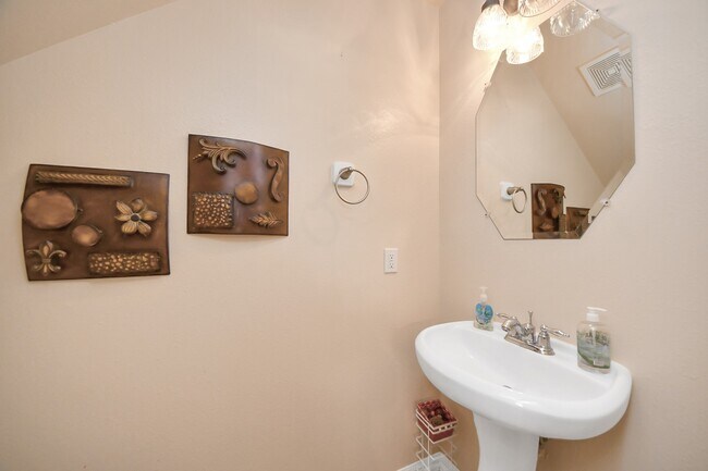 Building Photo - 8614 Riverbend Canyon Ln