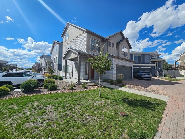 Building Photo - 9378 Timberlake Loop