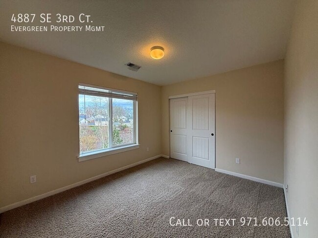 Building Photo - 4887 SE 3rd Ct