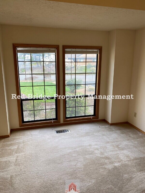 Building Photo - 19840 NW Quail Hollow Dr