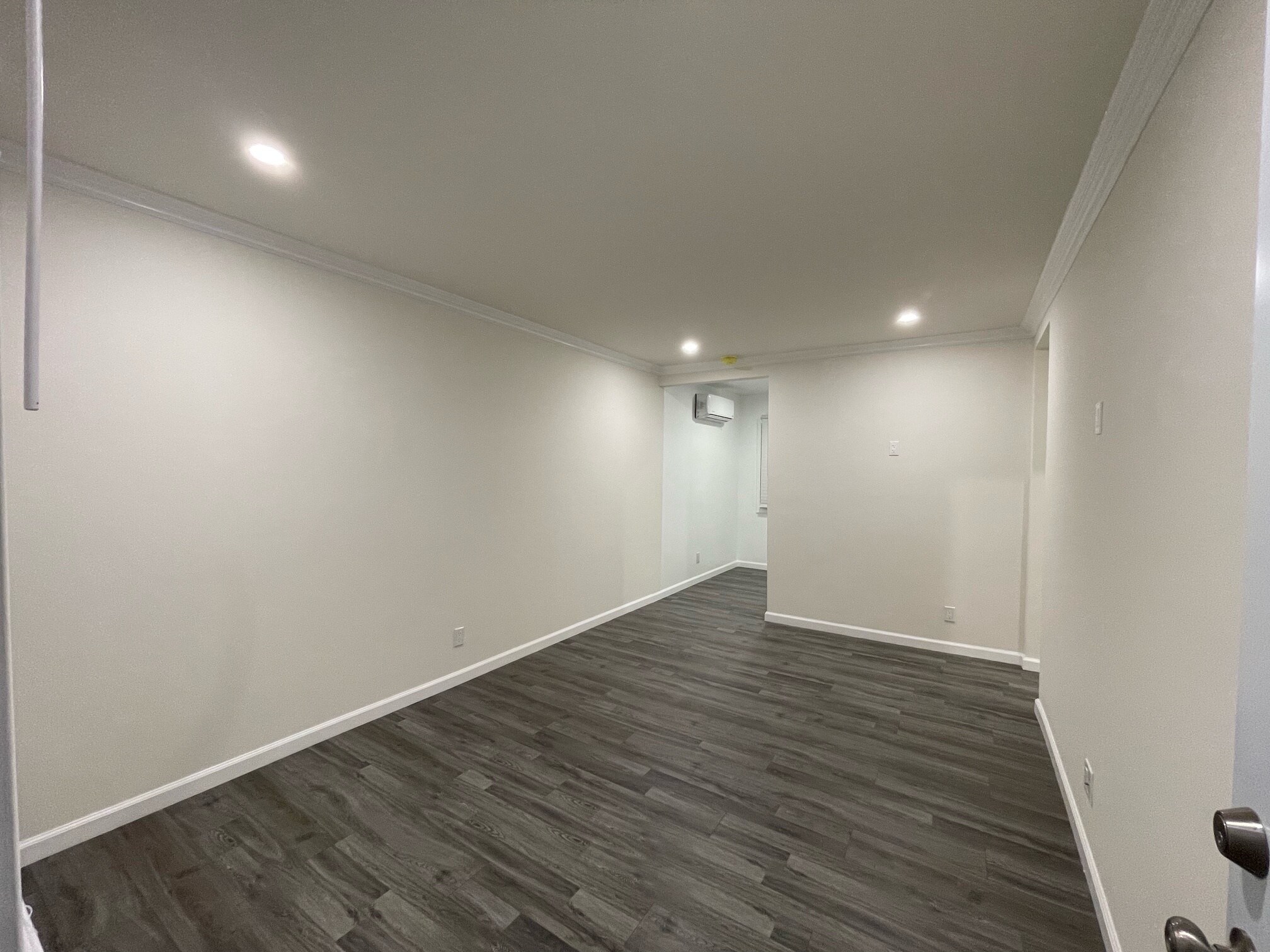 Building Photo - 1669 N Hollywood Way