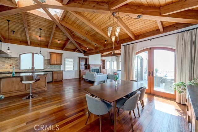 Building Photo - 2816 Manhattan Ave