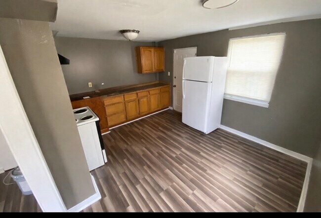 Building Photo - Hillsboro