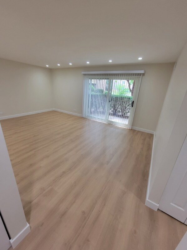 Building Photo - 700 Perrie Dr