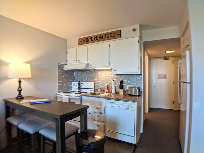 Building Photo - Cedar Lodge 106