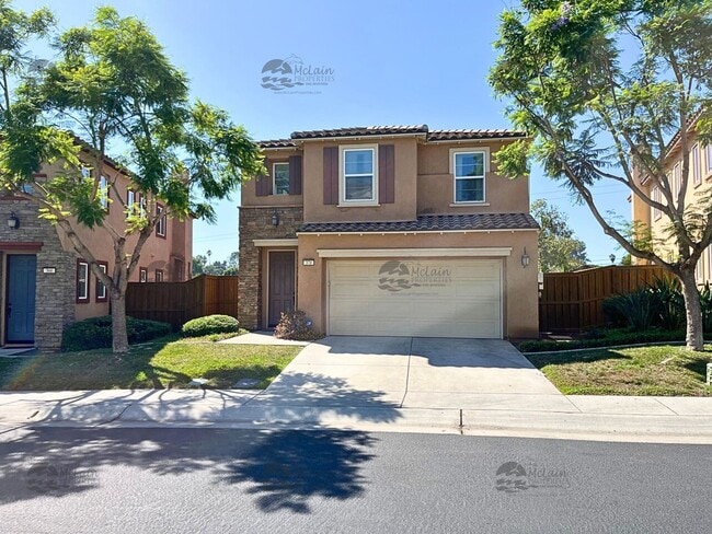 Primary Photo - Charming 3BR/3BA Home in Welcoming Tesoro ...