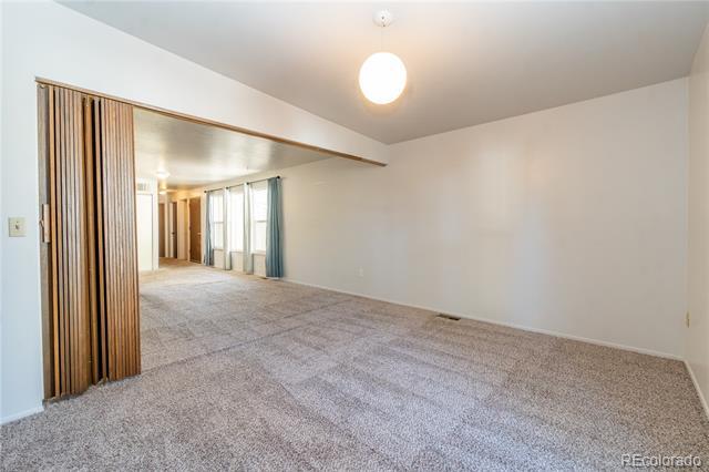 Building Photo - 6927 Totara Pl