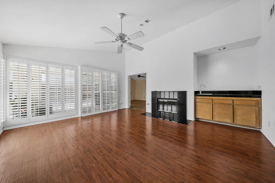 Building Photo - 77717 Cll Las Brisas S