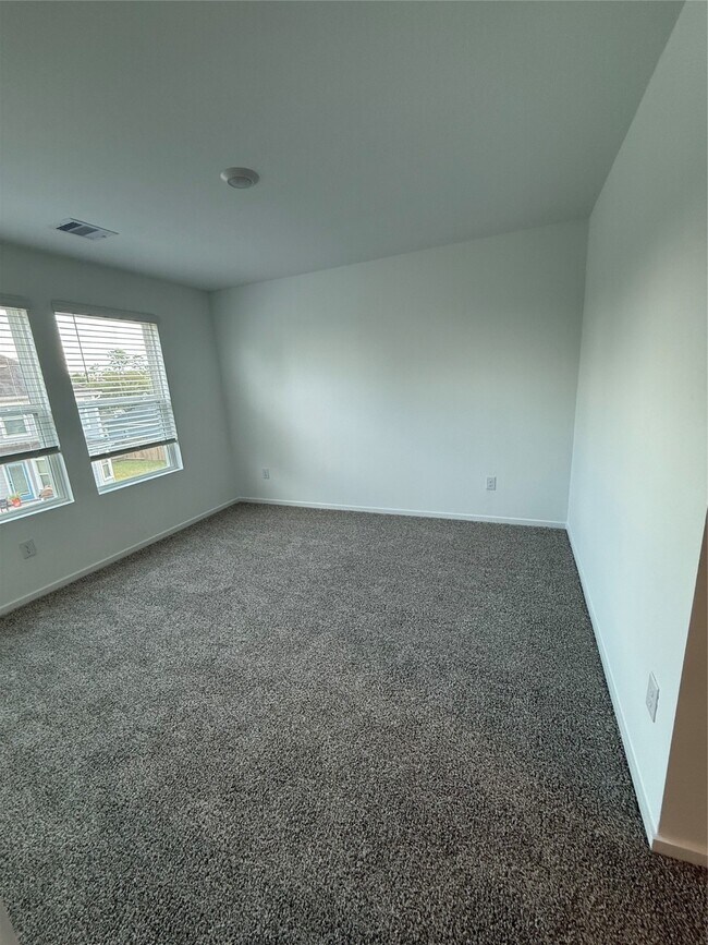 Building Photo - 807 Jubilee Dr