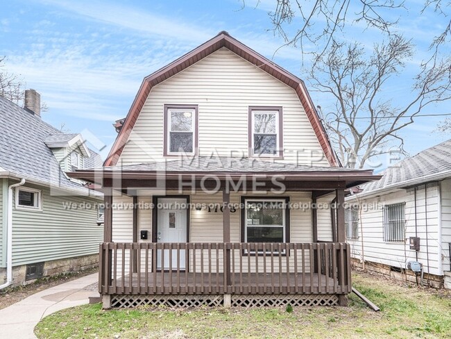 Primary Photo - 1105 May St