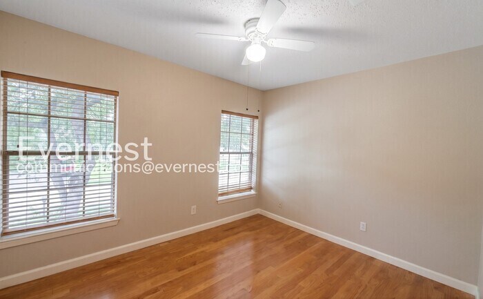 Building Photo - 12322 Flaxen Dr