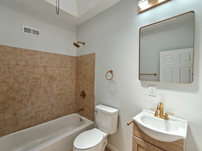 Building Photo - 5721 Broomall St