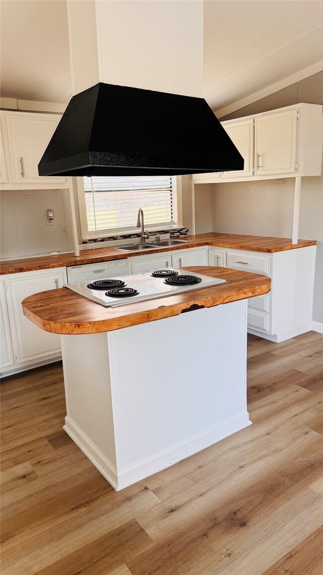 Building Photo - 22718 Stockdick School Rd